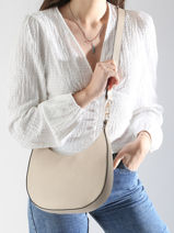 Sac Bandoulière M Tradition Cuir Etrier Beige tradition ETRA102M-vue-porte